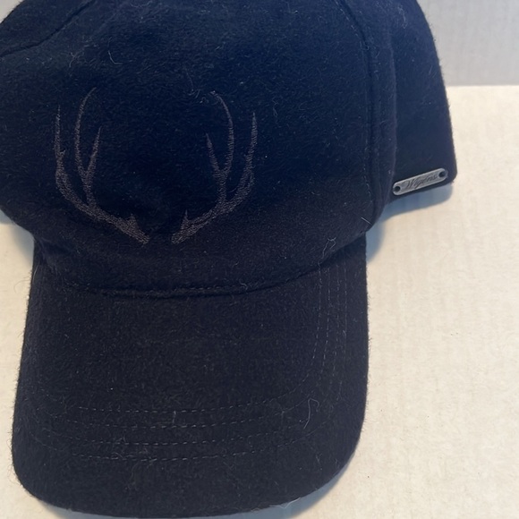 Wige’ns hat main image 5